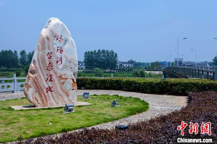 湖北宜昌玛瑙河生态湿地(资料图) 谢炳荣 摄