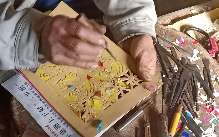 村里只剩史龙江还在坚持手工制作。于鸿运 摄