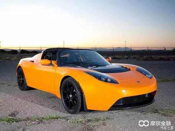 （图：特斯拉第一代Roadster跑车；来源：汽车之家）