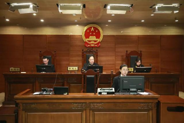 法院宣判 通讯员 李森摄