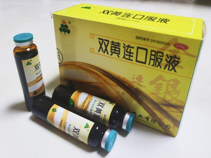 （双黄连口服液引发抢购潮 孙源摄影）