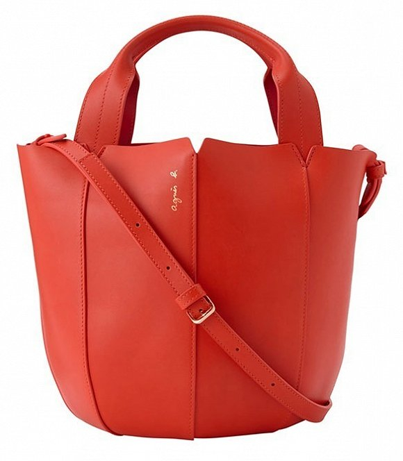 图片来源：FASHION PRESS