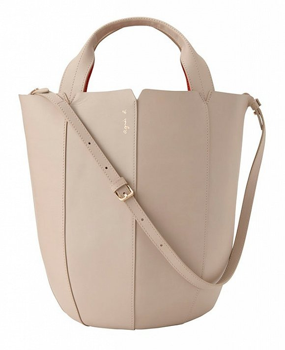 图片来源：FASHION PRESS