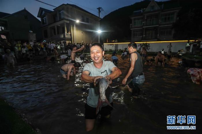 24小时不打烊！西媒关注孟买押注“夜经济”