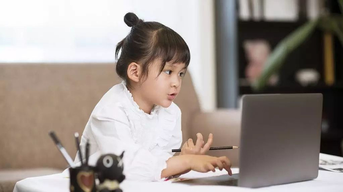 公务员遴选APP有没有AI功能？