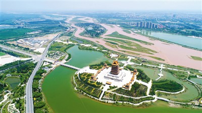 位于宁夏吴忠市的黄河国家湿地公园　新华社记者 王鹏摄