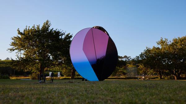 伦敦蛇形画廊夏季展亭20周年，迎来史上最年轻建筑师