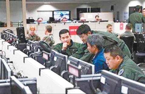 日本 “网络防卫队” 正在进行演练。 (资料图片)