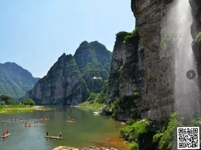 点击图片，长按识别二维码，看野三坡实景VR