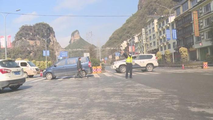 【通告】13日桂阳公路岩石崩塌事件路段暂时封闭，恢复时间视排险进展情况决定
