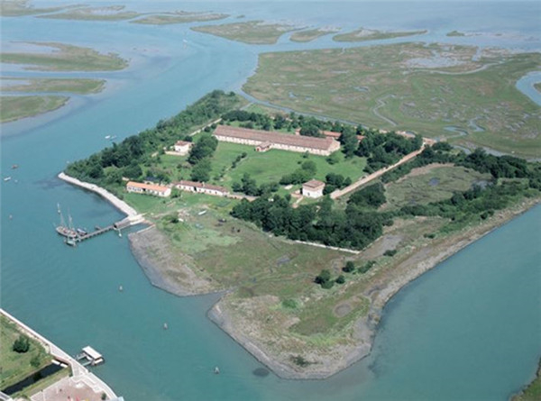 威尼斯的隔离区：建立隔离点拉撒路医院的纳匝勒的玛丽亚岛