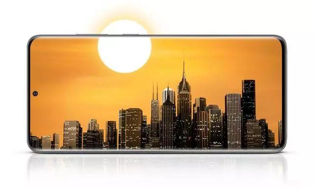 三星Galaxy S20 Ultra拥有迄今为止最优秀的手机屏幕！非常完美