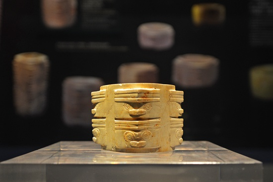 　　玉琮，良渚博物院藏。视觉中国供图