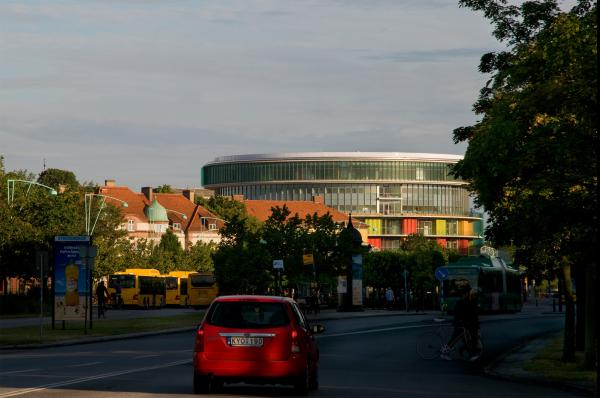  斯科纳大学医院新急诊与传染病诊所与周围环境&nbsp;Link Arkitektur 图