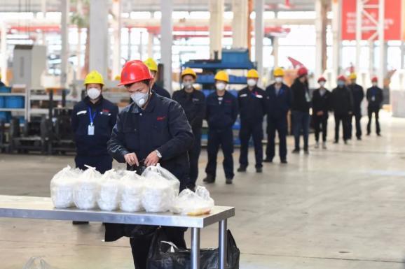 14省98县调查报告：被地方防控封冻的产业工人