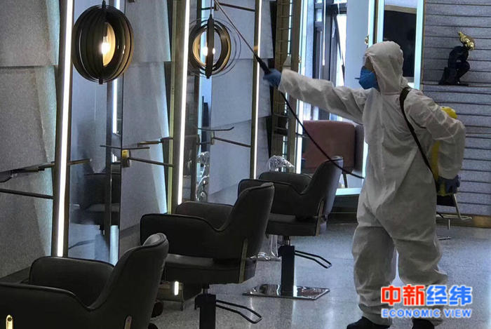 理发店在进行消毒工作 来源：受访者供图