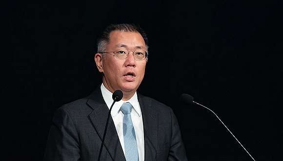 现任现代汽车集团首席副董事长郑义宣（Euisun Chung）