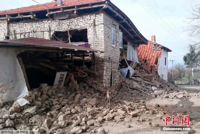 土耳其和伊朗边境发生5.7级地震 9人丧生逾百人受伤
