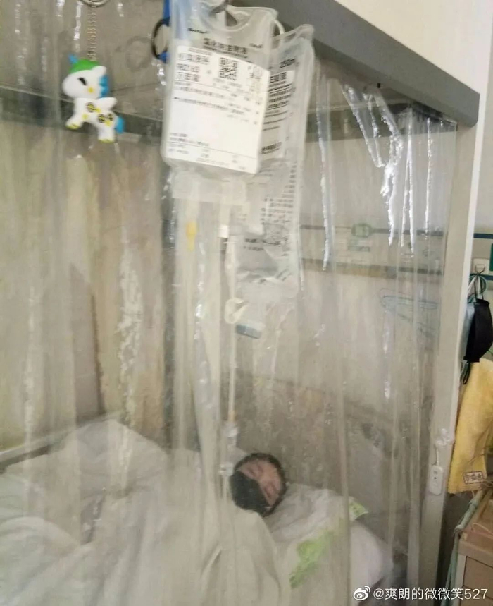 图片来源于万妈妈微博账号@爽朗的微微笑527