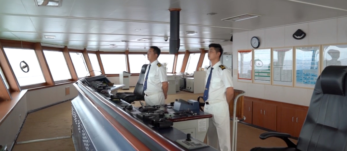 “雪龙”号驾驶室