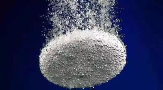1盒=100瓶「含氯」消毒液？！我们把“84”做了泡腾片，安全方便还有效~