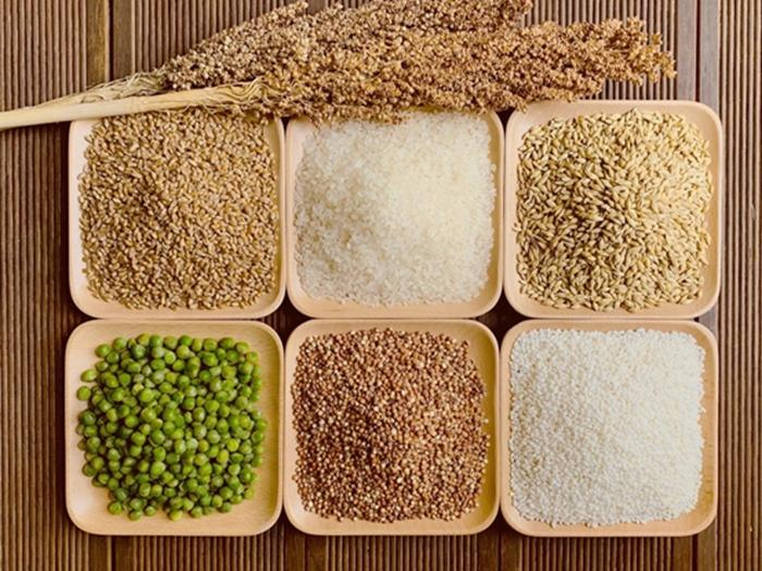 口子窖酿酒采用多粮酿造