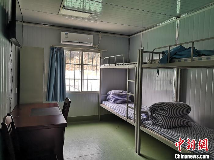    图为医护人员宿舍。　林馨　摄