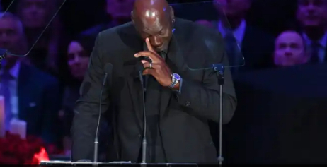 乔丹发表悼念演讲 图源：《今日美国》