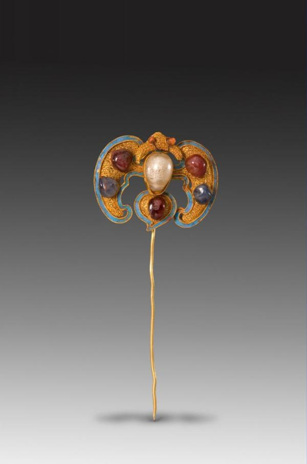 故宫博物院藏的金镶宝石蝙蝠簪