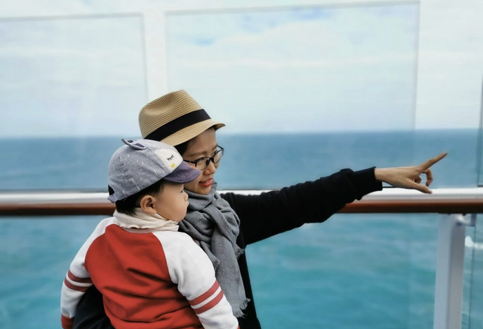 南星结束10年的海乘生活后，目前从事线上咨询服务和知识分享。南星图