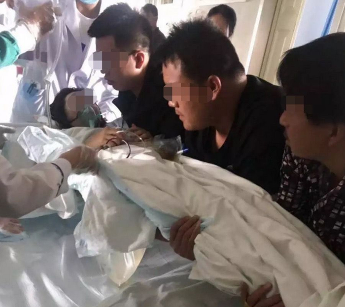 林寒坠楼后全身多处骨折，至今仍住院治疗。 受访者供图