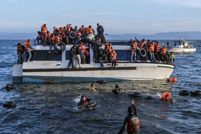 土耳其33士兵遇袭身亡，官员称已无力负担难民，将放入欧洲