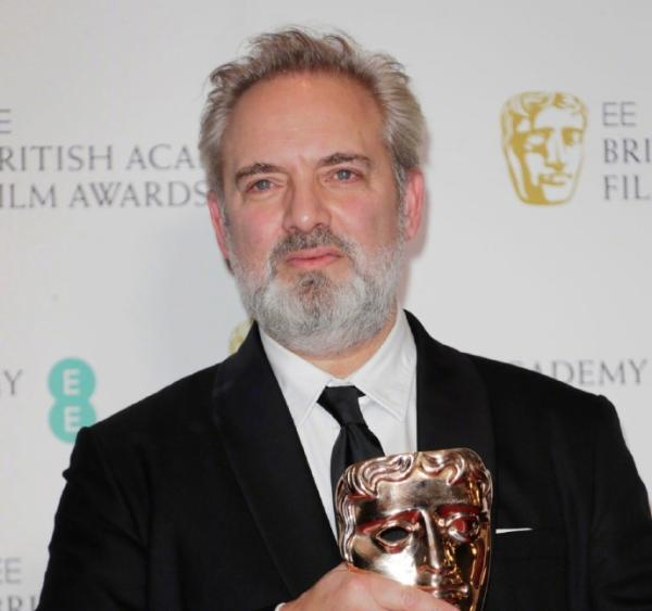 执导《1917》的萨姆·门德斯获得最佳导演奖 ​​​​