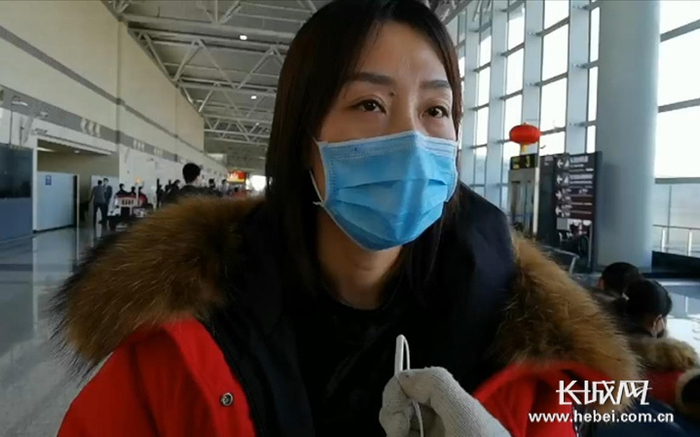 王娜静接受记者采访。长城新媒体记者 于仕越 摄