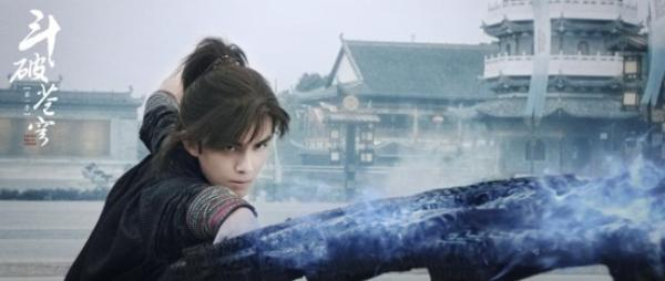 《斗破苍穹》中，吴磊饰演萧炎