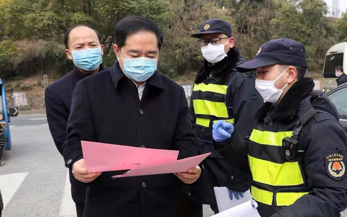 湖州市委书记马晓辉检查疫情防控情况