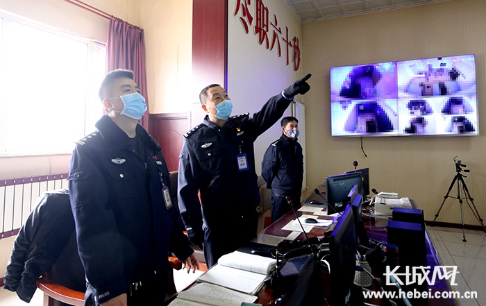 唐山市第一看守所加强视频巡控。赵昕 摄
