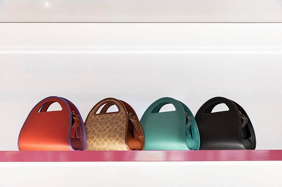 图片来源：fashion-press