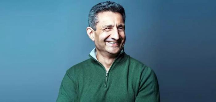 斯坦·查德诺夫斯基[Facebook供图]