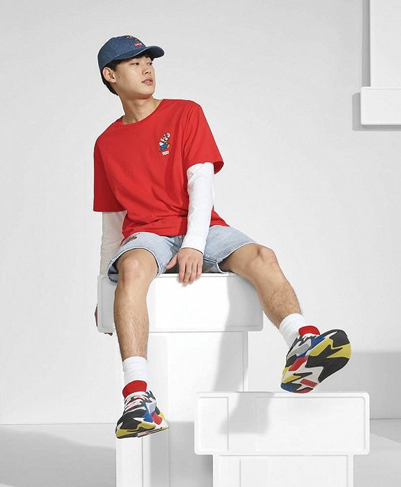 图片来源：highsnobiety