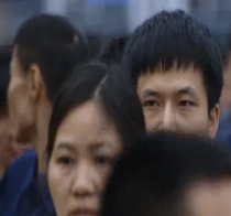 图：中美员工下班是不同的表情