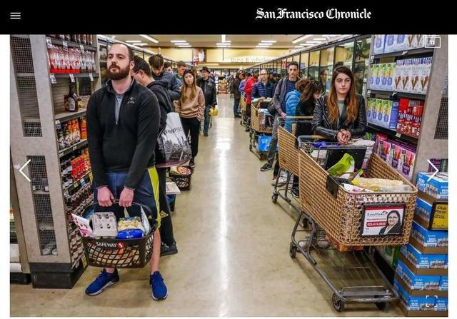  加州“封城”前，居民排队购物。图据旧金山纪事报