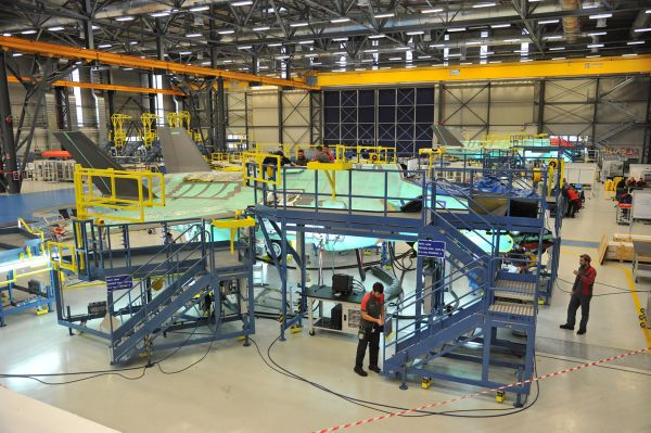 资料图片：位于意大利的F-35隐身战机总装生产线。（美国洛马公司官网）