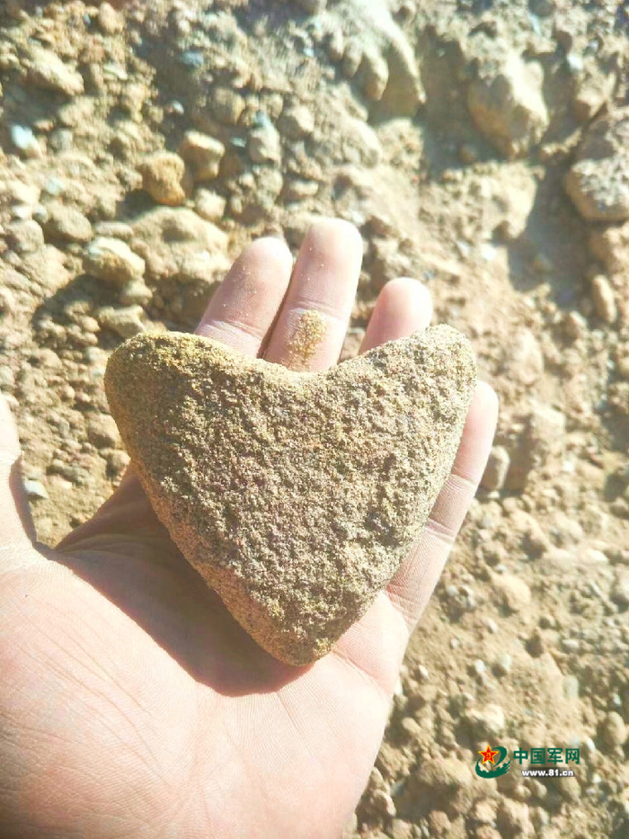 手工制作的一颗心。