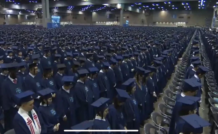 ▲韩国新天地教徒们聚会的场景。受访者供图