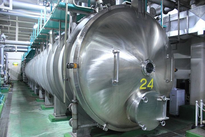  ▲&nbsp; 冷冻干燥机的尺寸与火车的尺寸大致相同。 图片来自：nippon