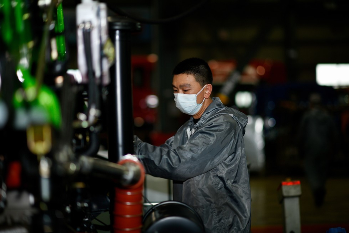 汽车装配 刘鸿飞摄