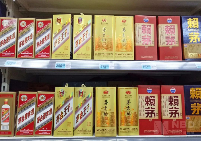 茅台酒产品矩阵。图片来源：每经记者 张韵摄