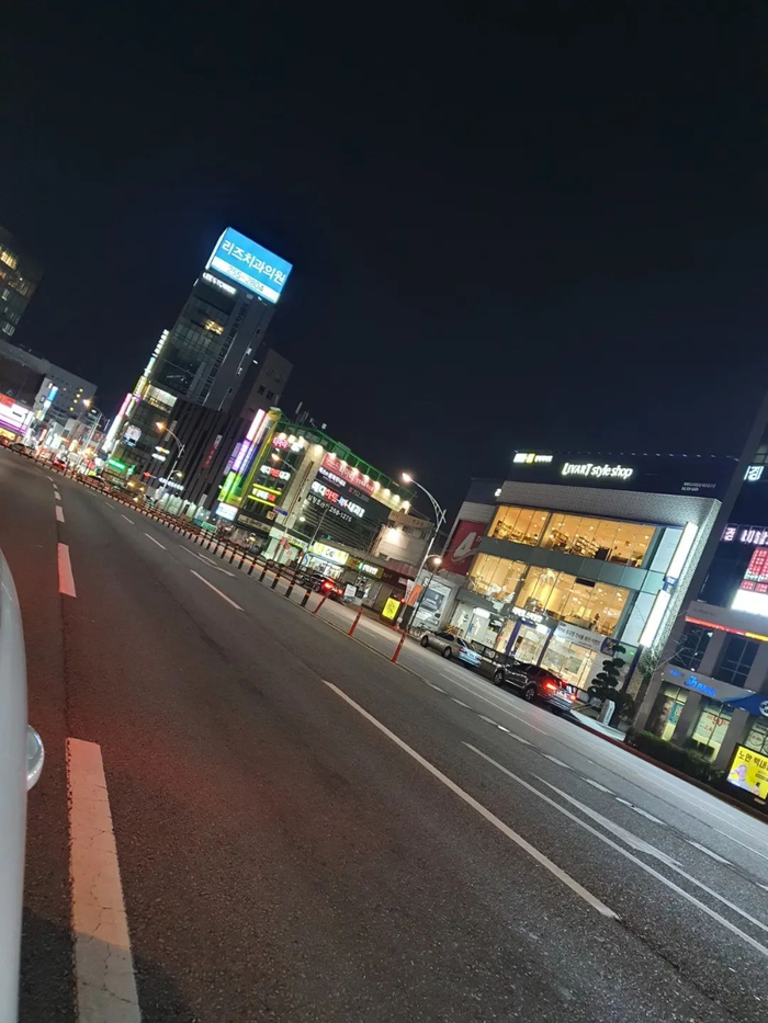 ▲大邱市商业街区几乎看不到人影。受访者供图