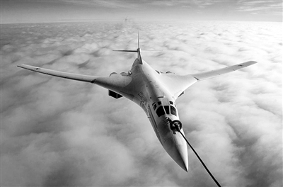  图-160轰炸机图片来源：俄罗斯联合航空制造集团公司官网